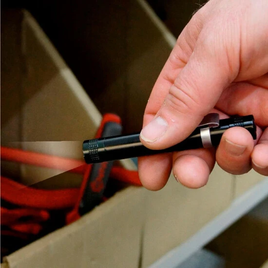 CON:P Stiftlampe, Aluminium, AAA, LED, Schwarz, Aluminium 2 CON:P Stiftlampe, Aluminium, AAA, LED, Schwarz, Aluminium – Bild 2